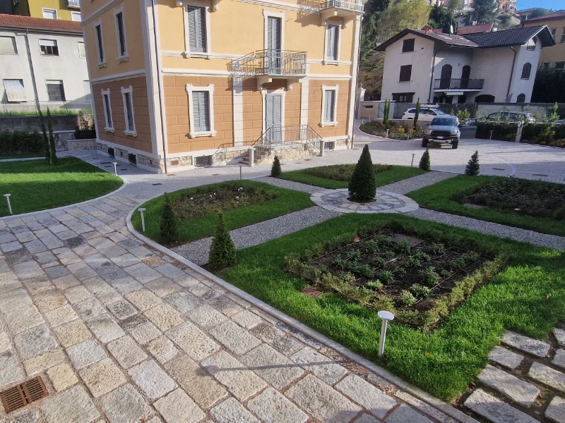 pavimentazioni-esterne-carrabili-in-pietra-naturale-bergamo-monza-brianza